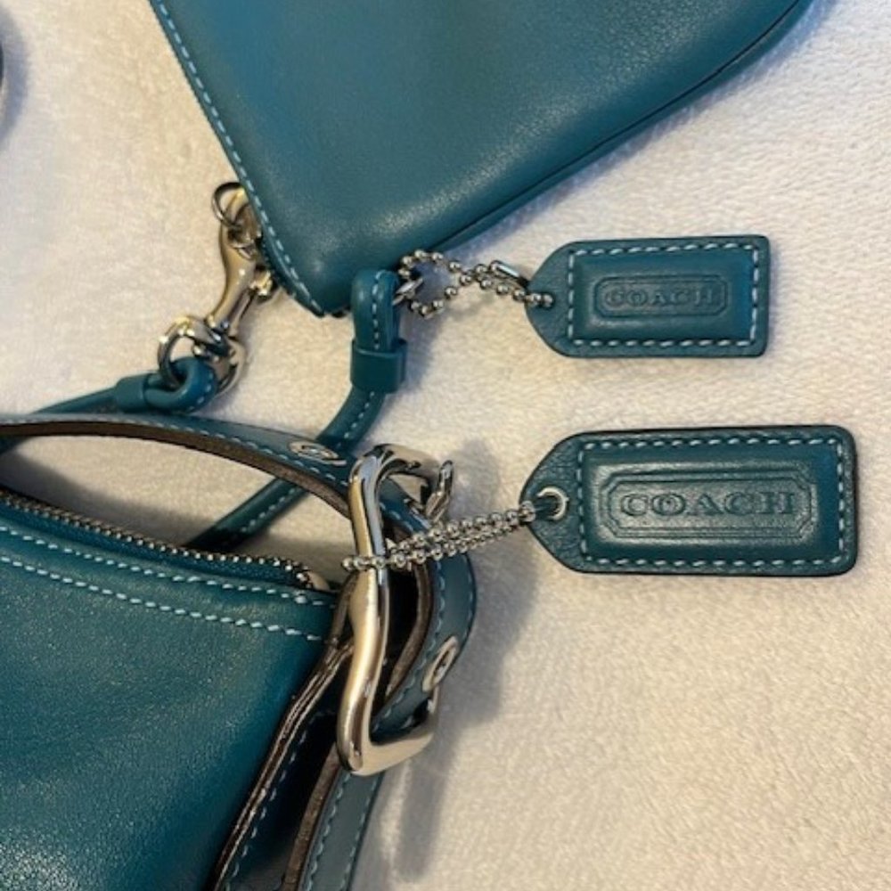 2 Leather Coach Bags Y2K NWOT Teal Turquoise Blue Baguette handbag w/ Wristlet - Picture 2 of 9